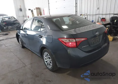 2017 Toyota Corolla Le z USA, uszkodzony, nr VIN 5YFBURHE1HP643993